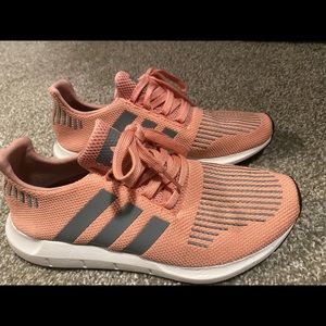 Adidas Swift Run Sneakers